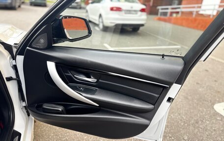 BMW 3 серия, 2018 год, 2 990 000 рублей, 17 фотография