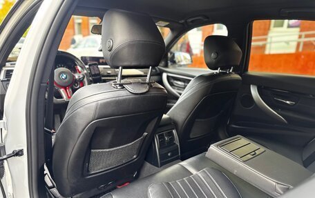 BMW 3 серия, 2018 год, 2 990 000 рублей, 15 фотография