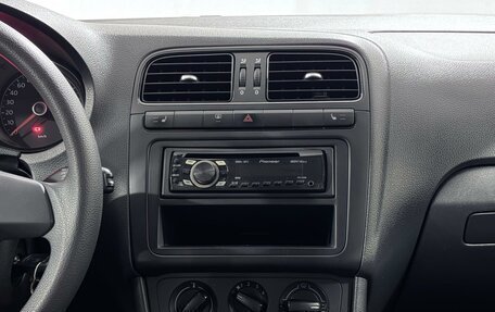 Volkswagen Polo VI (EU Market), 2011 год, 788 000 рублей, 17 фотография