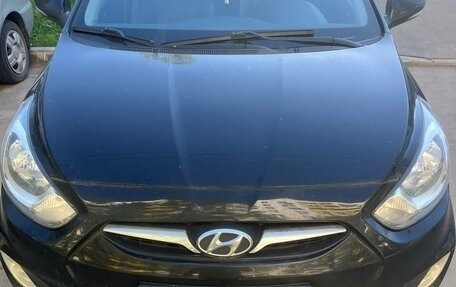 Hyundai Solaris II рестайлинг, 2012 год, 500 000 рублей, 5 фотография