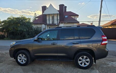 Toyota Land Cruiser Prado 150 рестайлинг 2, 2015 год, 3 200 000 рублей, 1 фотография