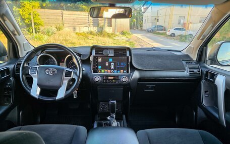 Toyota Land Cruiser Prado 150 рестайлинг 2, 2015 год, 3 200 000 рублей, 10 фотография