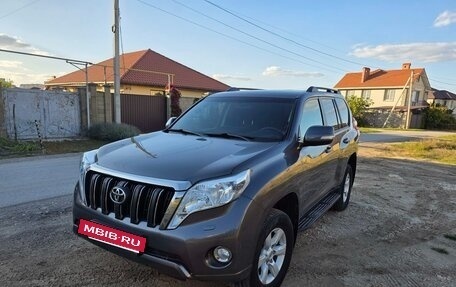 Toyota Land Cruiser Prado 150 рестайлинг 2, 2015 год, 3 200 000 рублей, 7 фотография