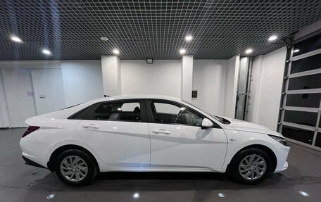 Hyundai Elantra, 2020 год, 2 127 000 рублей, 2 фотография