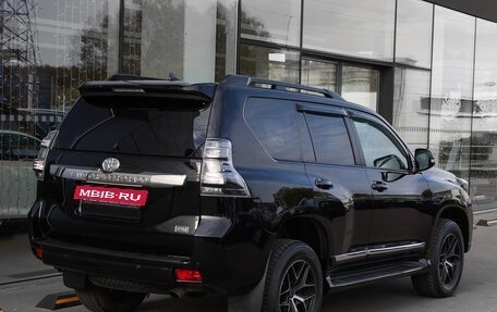 Toyota Land Cruiser Prado 150 рестайлинг 2, 2017 год, 4 699 000 рублей, 5 фотография