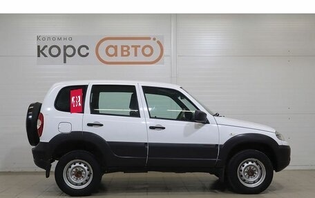 Chevrolet Niva I рестайлинг, 2018 год, 671 000 рублей, 4 фотография