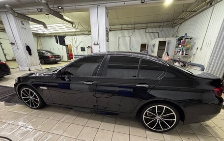 BMW 5 серия, 2016 год, 2 450 000 рублей, 4 фотография