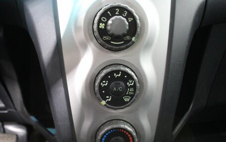 Toyota Yaris III рестайлинг, 2007 год, 560 000 рублей, 16 фотография