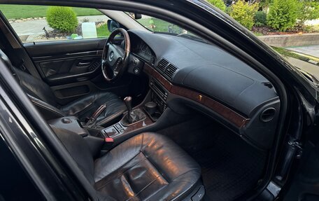 BMW 5 серия, 2002 год, 795 000 рублей, 24 фотография