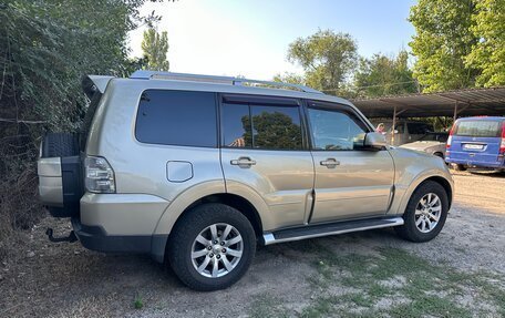 Mitsubishi Pajero IV, 2006 год, 1 990 000 рублей, 4 фотография