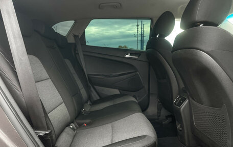 Hyundai Tucson III, 2018 год, 1 997 000 рублей, 10 фотография