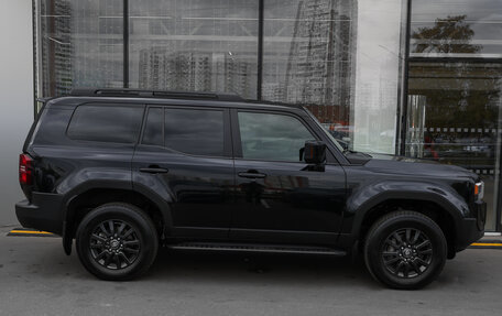 Toyota Land Cruiser Prado, 2024 год, 7 398 000 рублей, 4 фотография