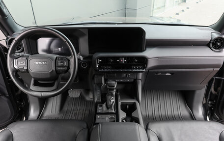 Toyota Land Cruiser Prado, 2024 год, 7 398 000 рублей, 15 фотография
