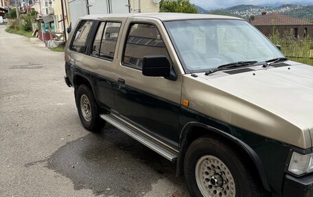 Nissan Terrano II рестайлинг, 1991 год, 850 000 рублей, 2 фотография