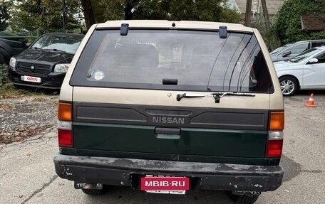 Nissan Terrano II рестайлинг, 1991 год, 850 000 рублей, 3 фотография