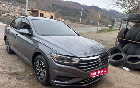 Volkswagen Jetta VII, 2019 год, 1 530 000 рублей, 2 фотография