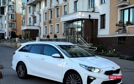 KIA cee'd III, 2020 год, 1 730 000 рублей, 2 фотография