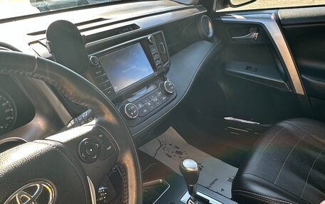 Toyota RAV4, 2017 год, 2 600 000 рублей, 15 фотография