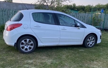 Peugeot 308 II, 2011 год, 650 000 рублей, 2 фотография