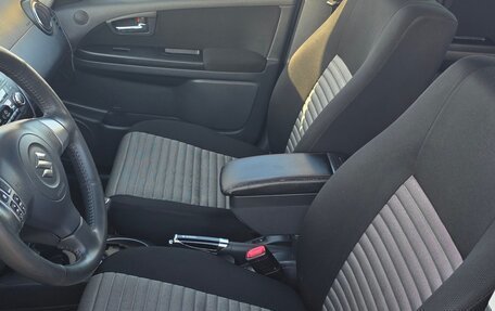Suzuki SX4 II рестайлинг, 2010 год, 670 000 рублей, 13 фотография