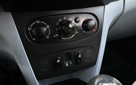 Renault Logan II, 2014 год, 599 000 рублей, 17 фотография