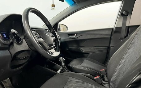 Hyundai Solaris II рестайлинг, 2018 год, 1 370 000 рублей, 10 фотография