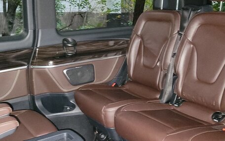 Mercedes-Benz V-Класс, 2016 год, 3 490 000 рублей, 9 фотография
