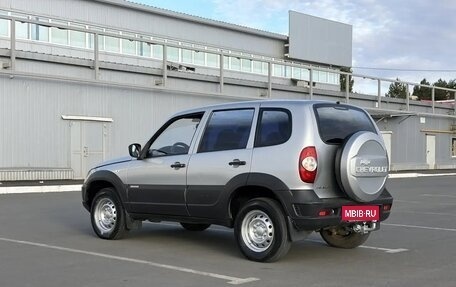 Chevrolet Niva I рестайлинг, 2013 год, 550 000 рублей, 6 фотография
