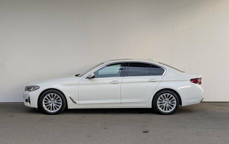 BMW 5 серия, 2022 год, 5 200 000 рублей, 2 фотография