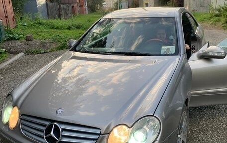 Mercedes-Benz CLK-Класс, 2004 год, 1 700 000 рублей, 5 фотография