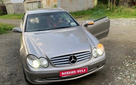 Mercedes-Benz CLK-Класс, 2004 год, 1 700 000 рублей, 4 фотография