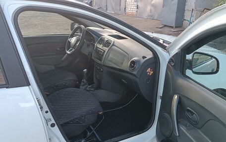 Renault Logan II, 2019 год, 590 000 рублей, 6 фотография