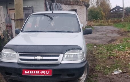 Chevrolet Niva I рестайлинг, 2005 год, 180 000 рублей, 1 фотография