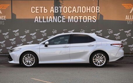 Toyota Camry, 2018 год, 2 395 000 рублей, 4 фотография