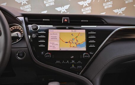Toyota Camry, 2018 год, 2 395 000 рублей, 15 фотография