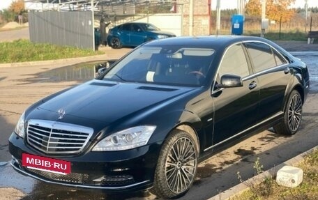 Mercedes-Benz S-Класс, 2011 год, 2 300 000 рублей, 4 фотография
