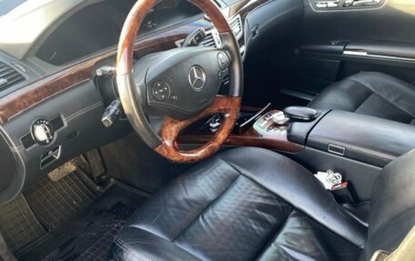 Mercedes-Benz S-Класс, 2011 год, 2 300 000 рублей, 19 фотография