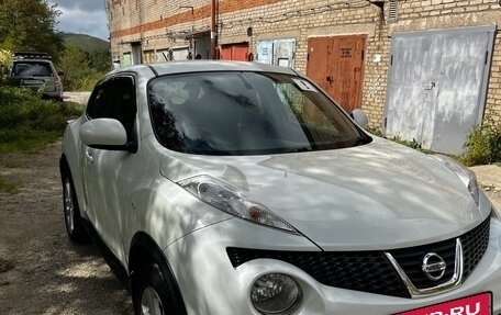 Nissan Juke II, 2011 год, 650 000 рублей, 3 фотография