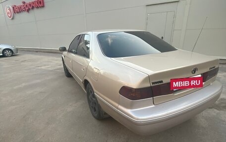 Toyota Camry, 2000 год, 415 000 рублей, 4 фотография