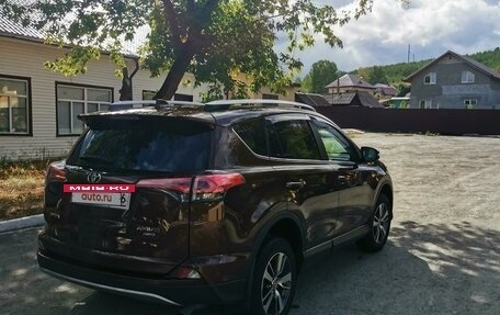 Toyota RAV4, 2017 год, 2 450 000 рублей, 5 фотография