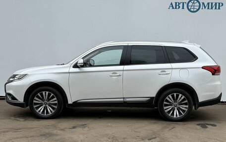 Mitsubishi Outlander III рестайлинг 3, 2019 год, 2 150 000 рублей, 8 фотография