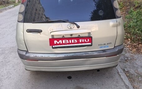 Toyota Raum I, 2000 год, 300 000 рублей, 4 фотография