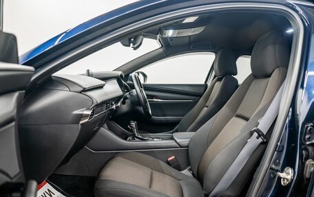 Mazda 3, 2022 год, 1 750 000 рублей, 7 фотография