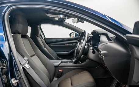 Mazda 3, 2022 год, 1 750 000 рублей, 6 фотография
