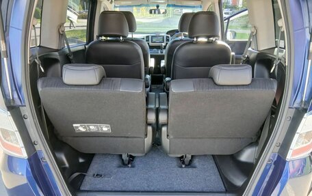 Honda Freed I, 2012 год, 1 250 000 рублей, 11 фотография
