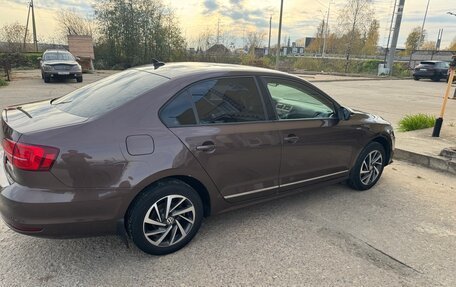 Volkswagen Jetta VI, 2017 год, 1 200 000 рублей, 2 фотография