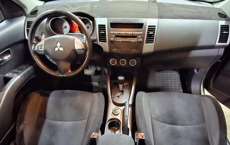 Mitsubishi Outlander III рестайлинг 3, 2008 год, 815 000 рублей, 36 фотография