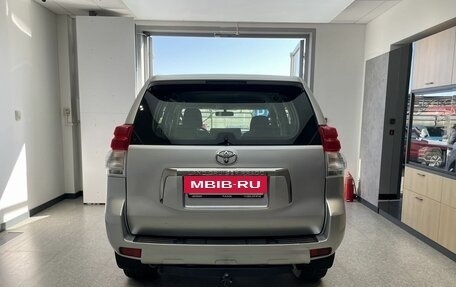 Toyota Land Cruiser Prado 150 рестайлинг 2, 2011 год, 2 480 000 рублей, 5 фотография