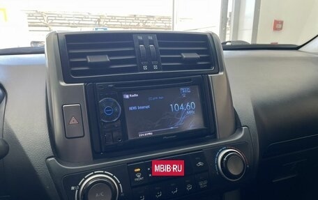 Toyota Land Cruiser Prado 150 рестайлинг 2, 2011 год, 2 480 000 рублей, 14 фотография
