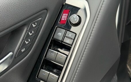 Toyota Land Cruiser, 2022 год, 8 200 000 рублей, 17 фотография